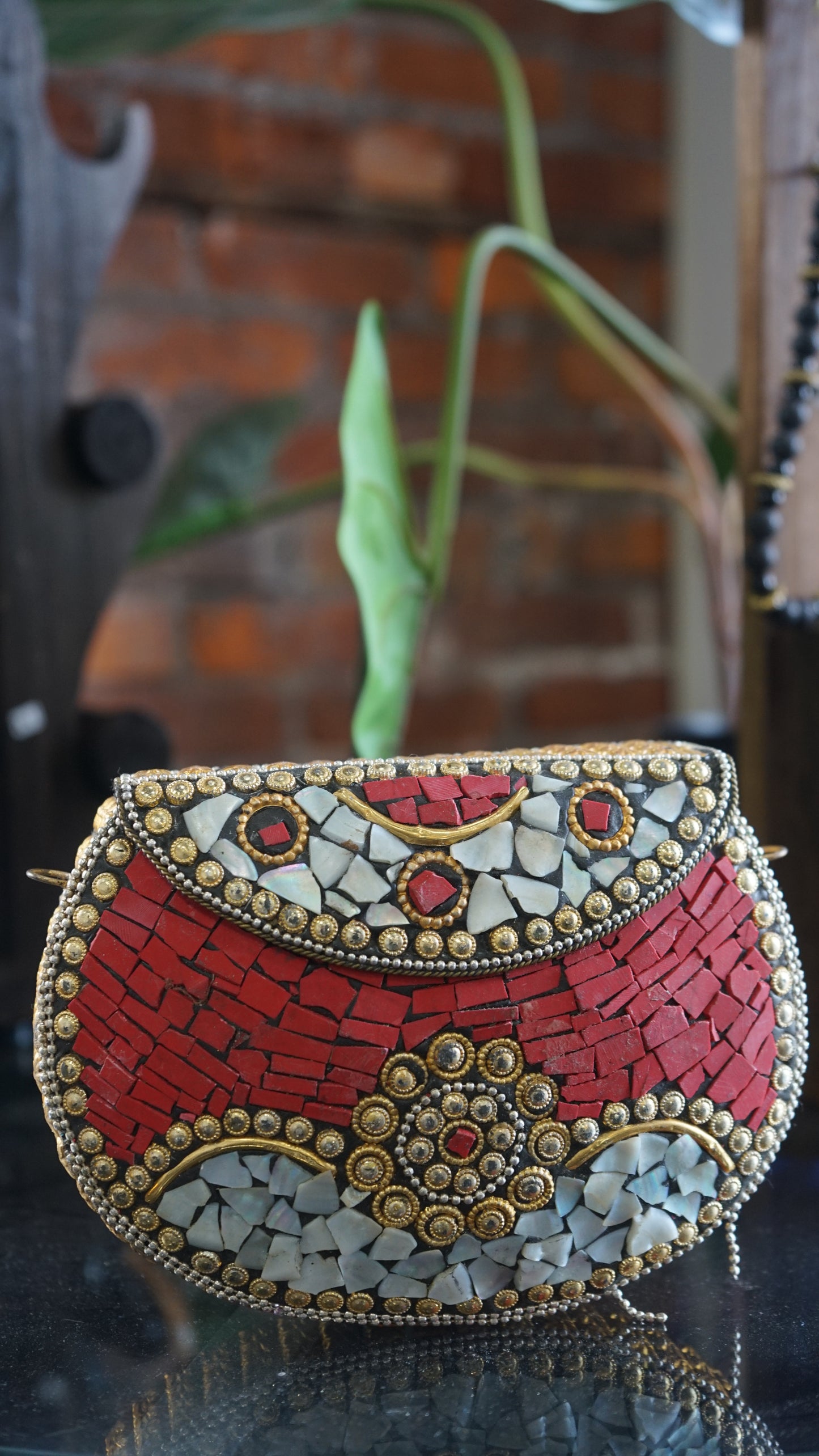 Mosaic Clutch Red