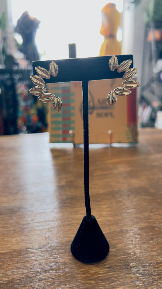 🌿 Cowrie Shell Semi Circle Stud Earrings 🌿